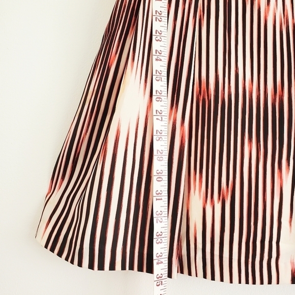 HOST PICK 🎉GUESS Los Angeles Striped Sleeveless Peek a Boo Mini Dress Sz 2 - Picture 13 of 13